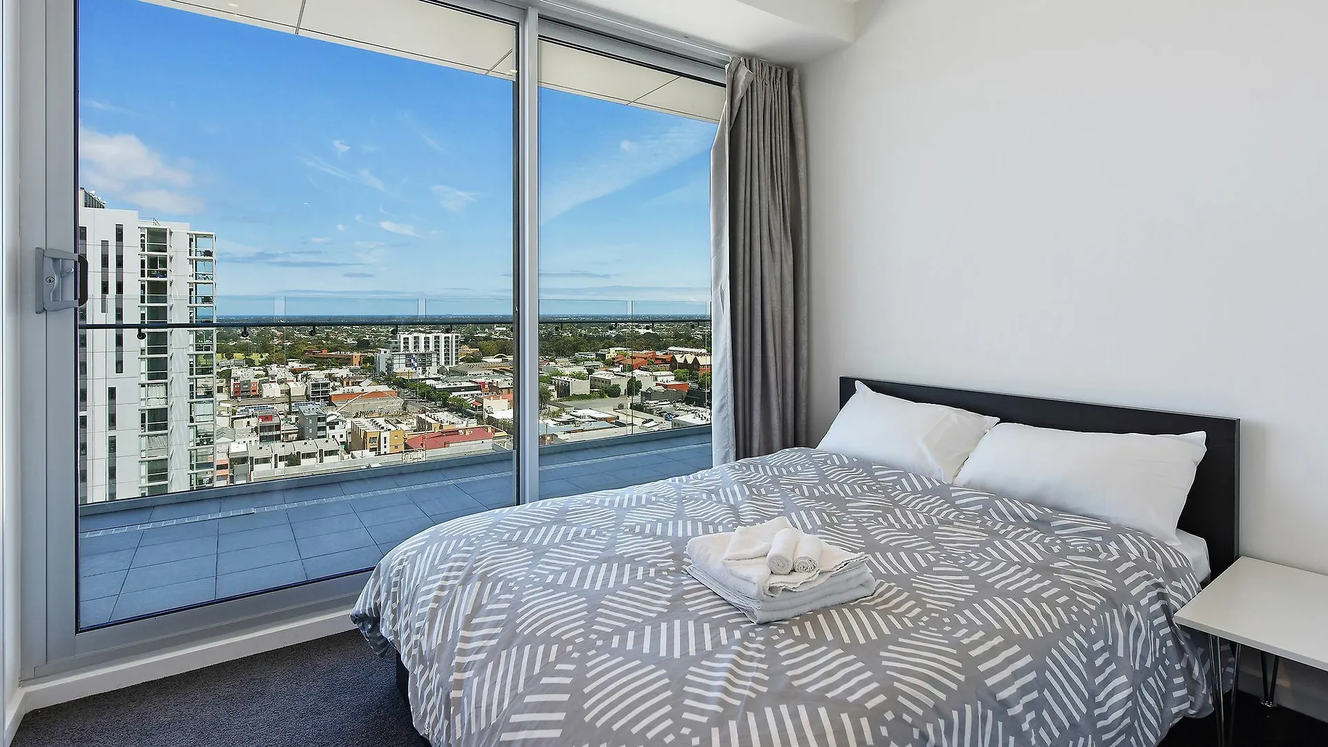 Vision On Morphett Adelaide Central 4*,  Avustralya